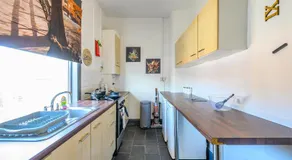 -RA27A- For your relaxed, Cosy stay, Free Parking - Image 3