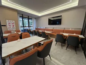 Pingliang Sports Park Hotel - Image 4