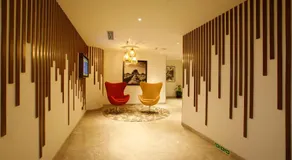 080 Transit Hotel, T2 - Image 5
