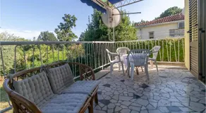 3 Bedroom Cozy Apartment In Ika - Image 4
