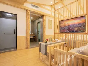 Phoenix in Flight Resort Inn - Image 5