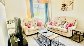 Birmingham 3 bedrooms- Sleeps 6- Free parking - Image 2