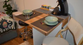ModernesMiniZimmer-Stadtnah-SelfCheckIn-Parkplatz - Image 3