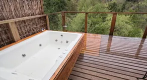 Wine Lodge con Jacuzzi Narbona Wines - Image 3