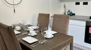 Cozy 2 bedrooms with private parking space and garden - Image 4
