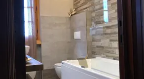 Jenny's Country Dreamhouse - Image 2