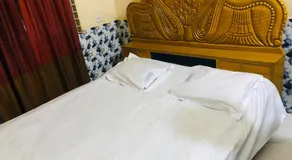 Hotel Regal Palace - Image 4