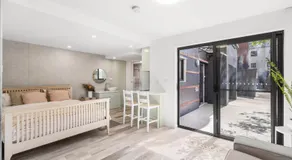 Modern studio, Minutes to Ferry, City, CBD - Image 3