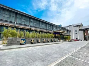 Yanjiangnan Hotel - Image 3