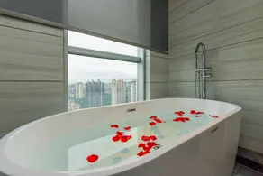 Echarm Plus Hotel Chongqing University of Business and Industry Light Rail Station - Image 4
