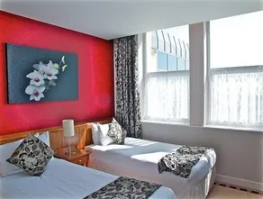 Maritime Hotel - Image 2