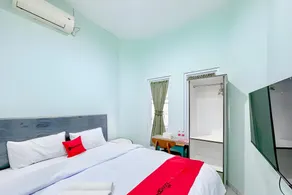 RedDoorz Syariah near Kedungmundu Semarang - Image 2