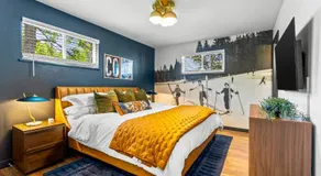 Theater, Hot Tub, Mini Golf, Luxe Fun House - Image 2