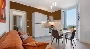Diamond House Holiday - Image 2