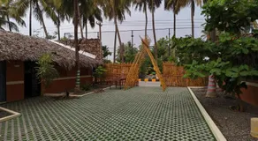 Metro Club Resort - Image 5