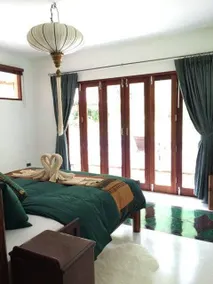 Boutique 4 Bed Pool/Jacuzzi Villa-FREE CAR HIRE! - Image 4