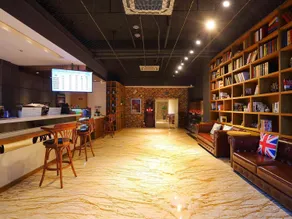 James Joyce Coffetel·Shenyang North Railway Station Shifu Square - Image 2