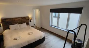 Luxury Spa Hotel - Francofolies - Image 2