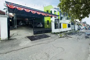 SPOT ON 91606 Nadin Guest House Syariah - Image 5