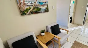 Sandstone Point Holiday Home - Image 5