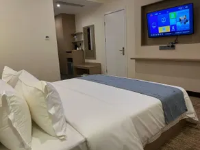 Legend Hotel and Resort - Image 2