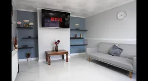 Georgiaonani Service Apartment - Image 3