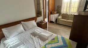 Patricia's Traditional Guesthouse - Image 2