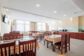 GreenTree Inn ShanDong LinYi YiShui County Angel Garden Express Hotel - Image 3