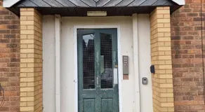 Cosy Near town - Image 5