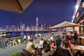 W's Lounge - Image 4