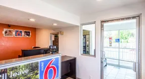 Motel 6-Redding, CA - Central - Image 4