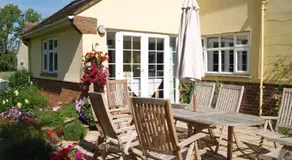 The Newnham White House - Image 3