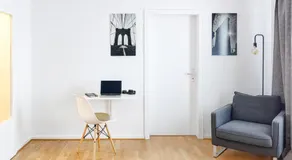 Stylish apartment - 3 Min walk to Wuppertal main train station - Close to the University - Kitchen - Netflix - Image 4