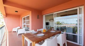 Gran terraza con vistas al mar - Image 4