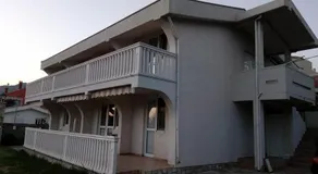 Anika apart - Image 5