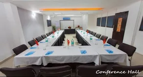 Skylark Hotel by Gabrian Hotels - Image 4