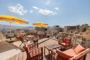 Canyon Cave Hotel - Image 2