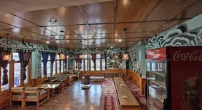 Qpoint hotel - Image 4