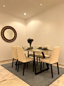 Luxurious Apartment - Image 4