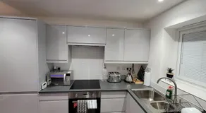 New build home with WI-FI, Smart TV, dedicated office floor, large terrace and Free parking - Image 4
