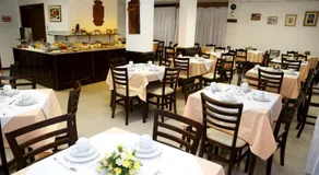 Hotel Schroeder - Image 2