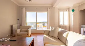 Apartment with large terrace & sea view over Nice - Image 2