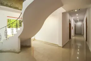 Hotel O Devine - Image 2