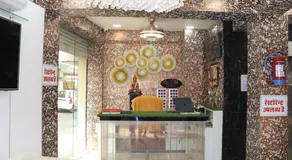 Hotel Shivam Palace 1 Km from Railway Station 1 Km from Bus Stand - Image 5
