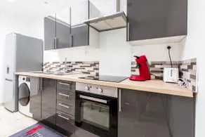 Cosy house 5 rooms 5 Bathrooms close commodities - Image 5