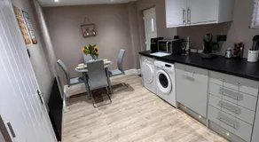 Premier inn mattresses SKY SPORTS & Netflix- sleeps 6 - Image 2