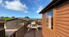Surf Lodge - Image 5