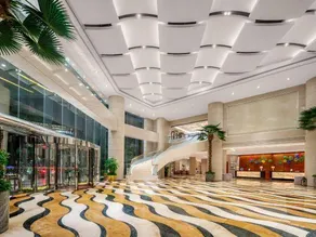 Golden Bay International Hotel - Image 4