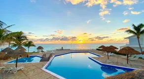 Ocean View Balcony Beachfront resort style Apartments Brisas Shores king size - Image 2