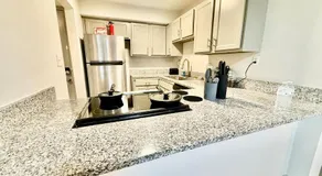 Modern 2 BR APT, Near Hospital & UAB, WiFi - Image 3